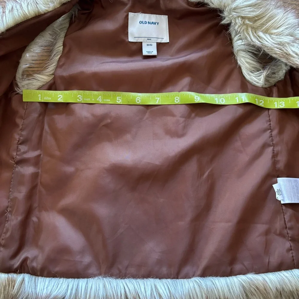 Old Navy Kids XS 5 Faux Fur Vest Brown Cream Shaggy Sleeveless Jacket Outerwear